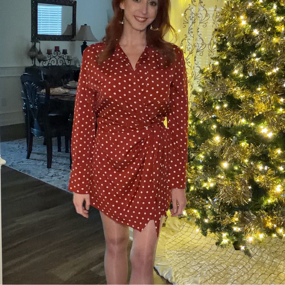 NWT Perfectly Priscilla Polka Dot Wrap Dress Size M